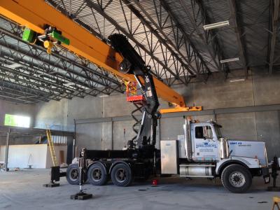 Top-Running Single Box Girder Installation