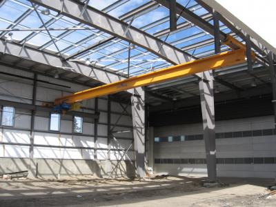 Top and Under-Running Single-Girder